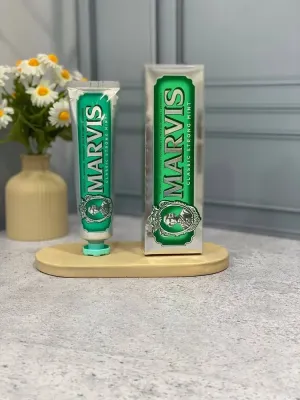 خمیر دندان سفید کننده مارویس مدل CLASSIC STRONG MINT حجم 85ml